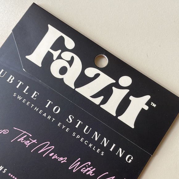 Fazit Sweetheart Eye Speckles - Temporary Tattoo for Eye Makeup - Picture 5 of 5